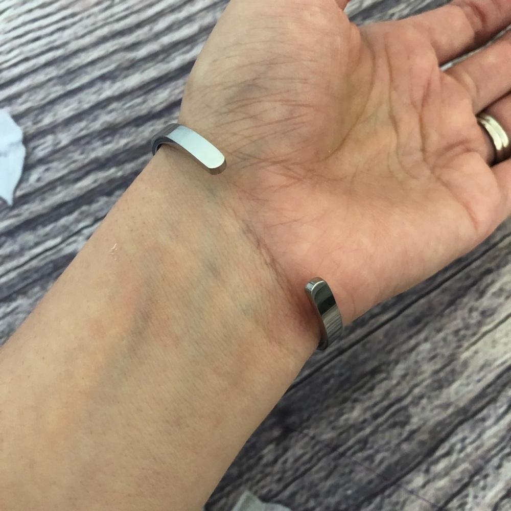 I Am Loved Inspirational Bracelet - Picture 5 of 7